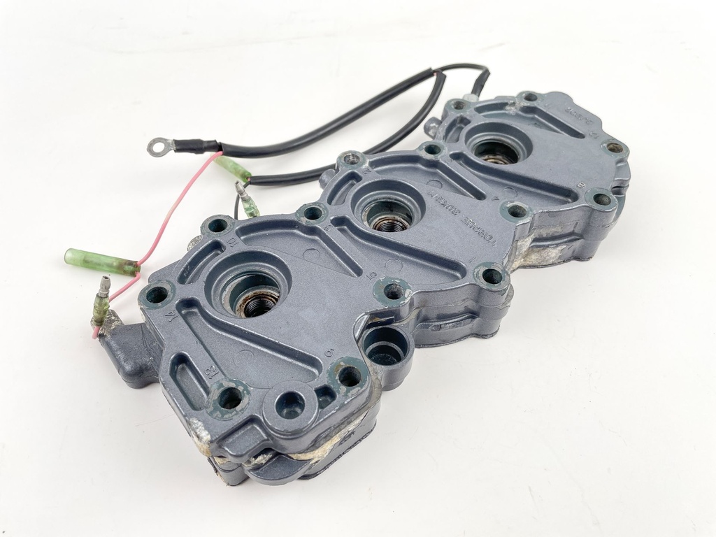 1999 Yamaha 30 HP 2 Stroke Outboard Cylinder Head 6J8-11111-00-94 OEM