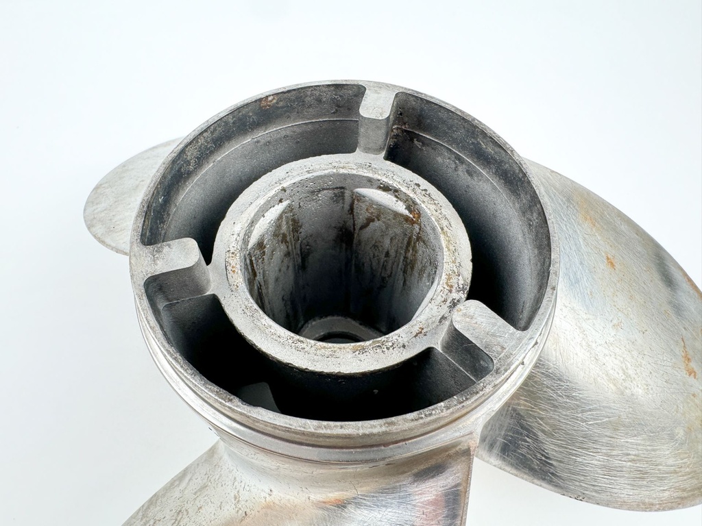 Mercury 48-18278A46 15 1/2 x 17 Propeller Outboard Engine Standard Rotation RH