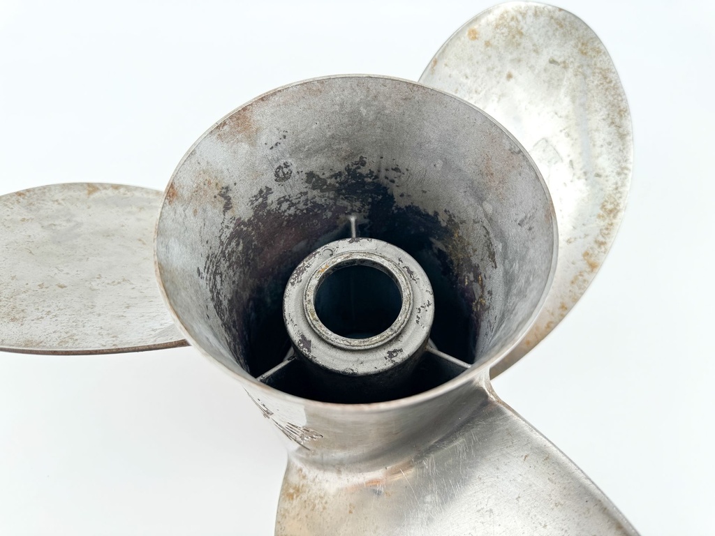 Mercury 48-18278A46 15 1/2 x 17 Propeller Outboard Engine Standard Rotation RH