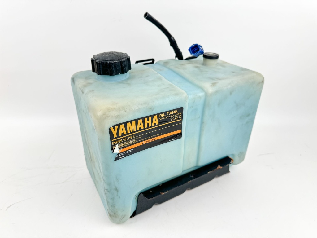 Yamaha Outboard Remote 2 Stroke Oil Tank Assembly With Pump 2.8 Gallons
