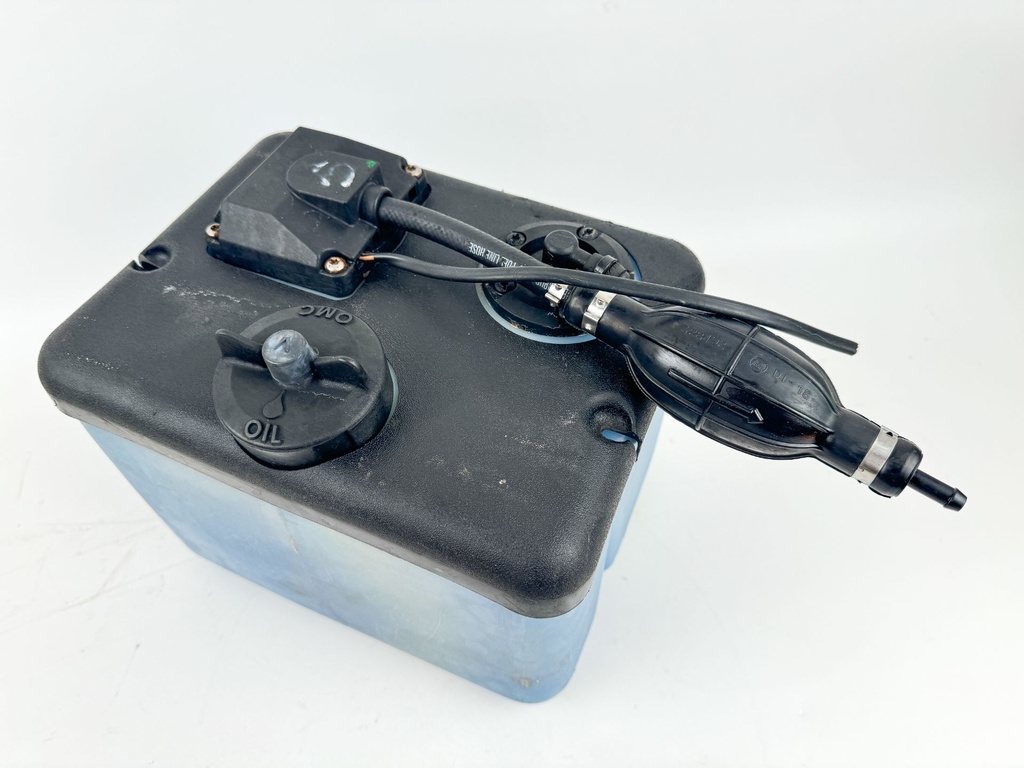 Johnson Evinrude 2 Stroke Oil Supply Tank W/ Return 1.8 Gallons - Cut Wire