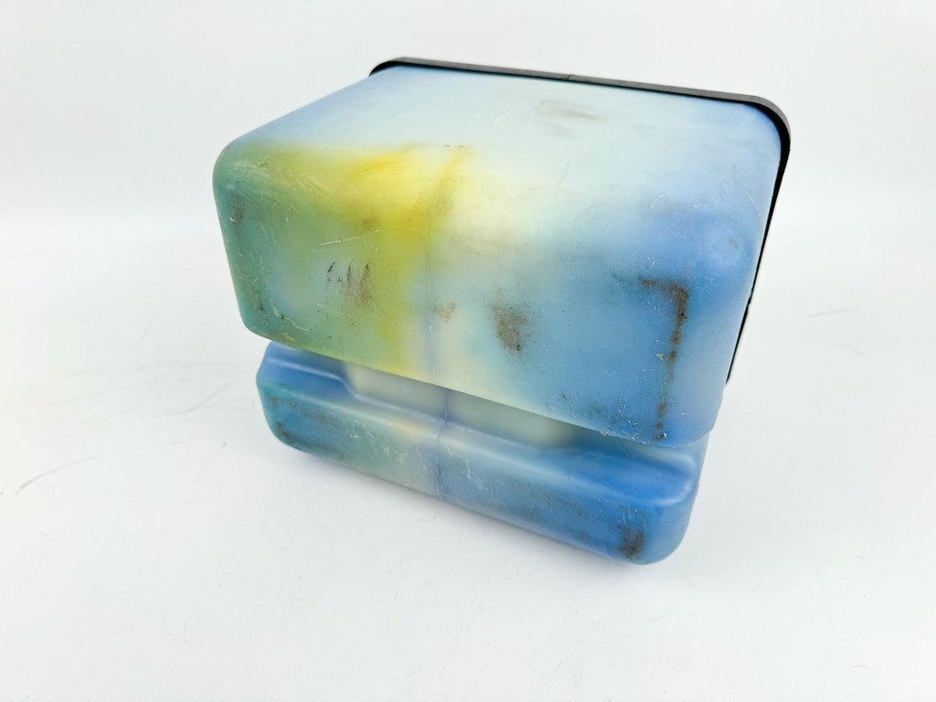 Johnson Evinrude 2 Stroke Oil Supply Tank W/ Return 1.8 Gallons - Cut Wire