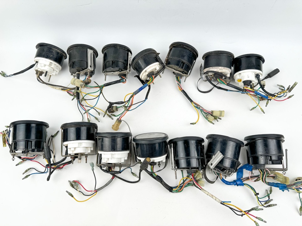 14 Yamaha Marine Outboard Digital Gauges Tachometer Speedometer - For Parts