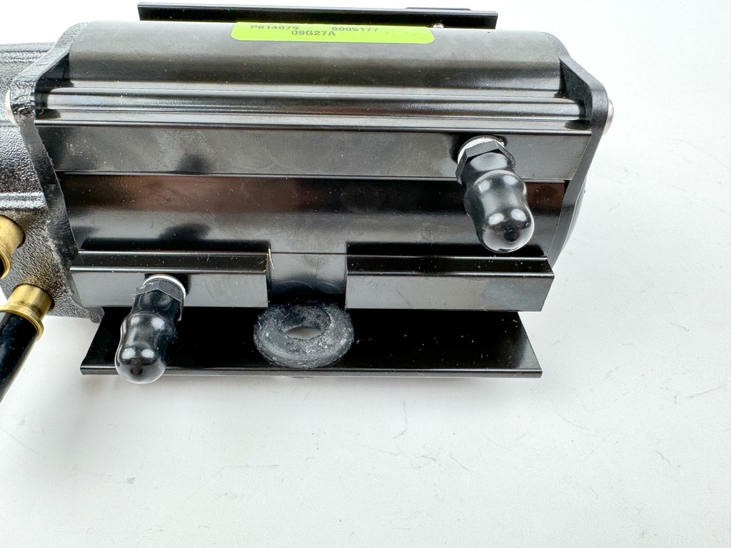 Evinrude Etec 40 50 60 75 90 HP 2 Stroke VST Vapor Separator Tank 5005177 OEM