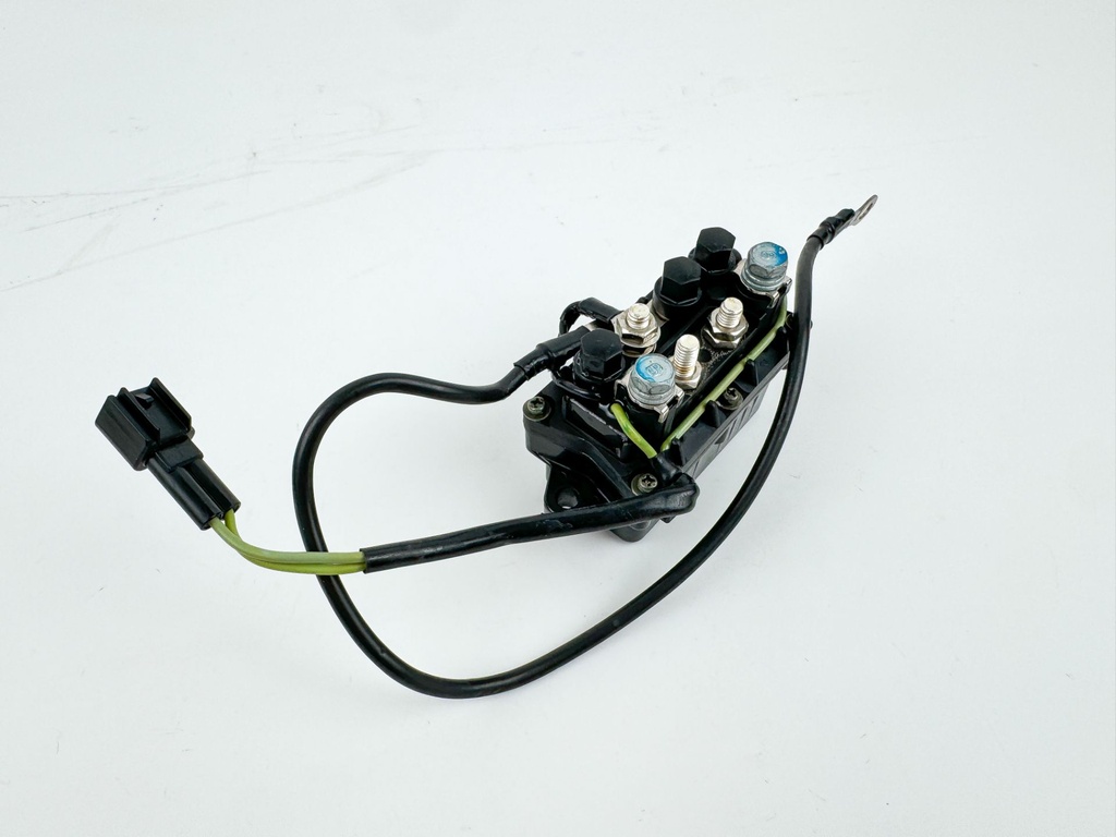 2005 Yamaha 225 HP 4 Stroke Outboard Trim Tilt Relay 69J-81950-11-00 OEM