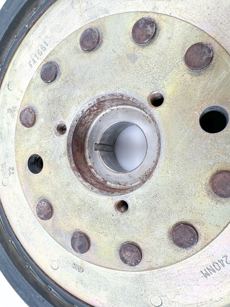 2005 Yamaha 225 HP 4 Stroke Outboard Flywheel Rotor 69J-81450-10-00 OEM