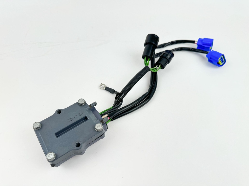 2005 Yamaha 225 HP 4 Stroke Outboard Rectifier & Regulator 69J-81960-11-00 OEM