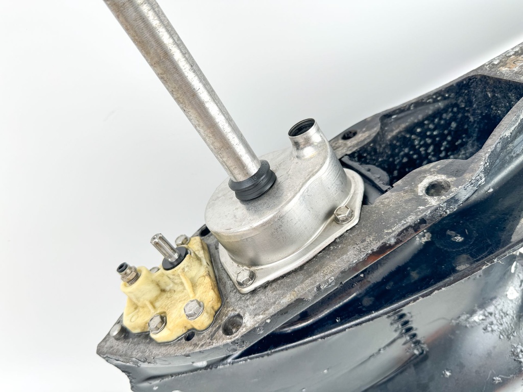 Mercury Verado 200 225 250 275 HP L6 25" XL Lower Unit Gear Case Standard RH