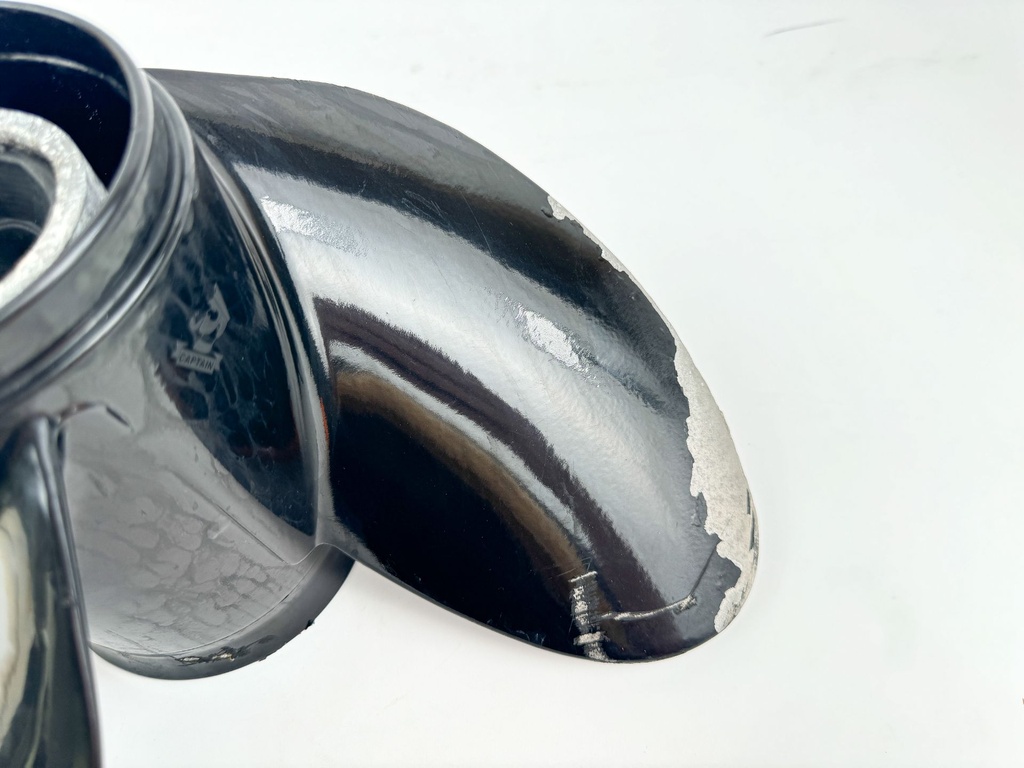 2004 Suzuki 250 HP 4 Stroke Outboard Propeller Prop 16" x 13.5P Aluminum 3 Blade