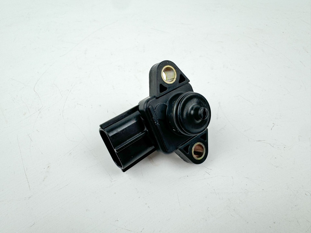 2004 Suzuki 140 HP 4 Stroke Outboard MAP Pressure Sensor 18590-68H00 OEM