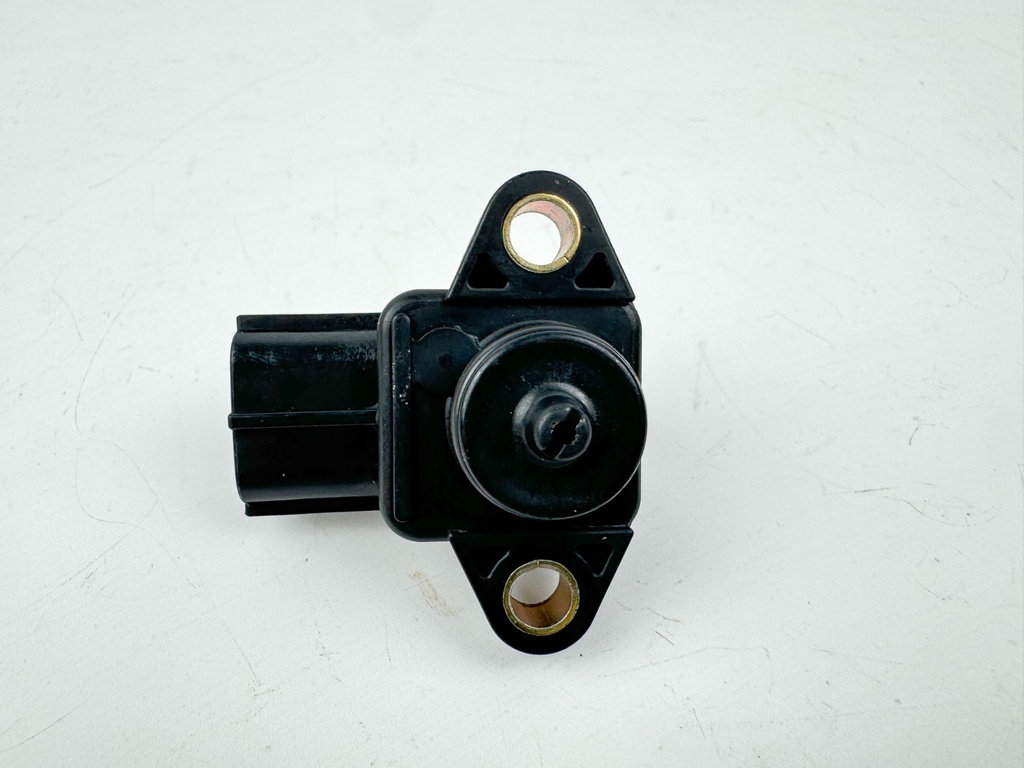 2004 Suzuki 140 HP 4 Stroke Outboard MAP Pressure Sensor 18590-68H00 OEM