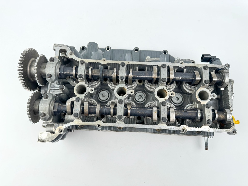 2004 Suzuki 140 HP 4 Stroke Outboard Cylinder Head 11100-90J11 OEM