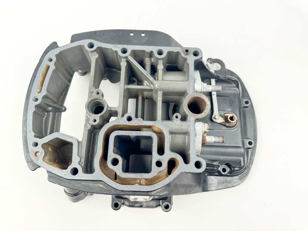 2004 Suzuki 140 HP 4 Stroke Outboard Engine Holder 51110-90822-0EP OEM