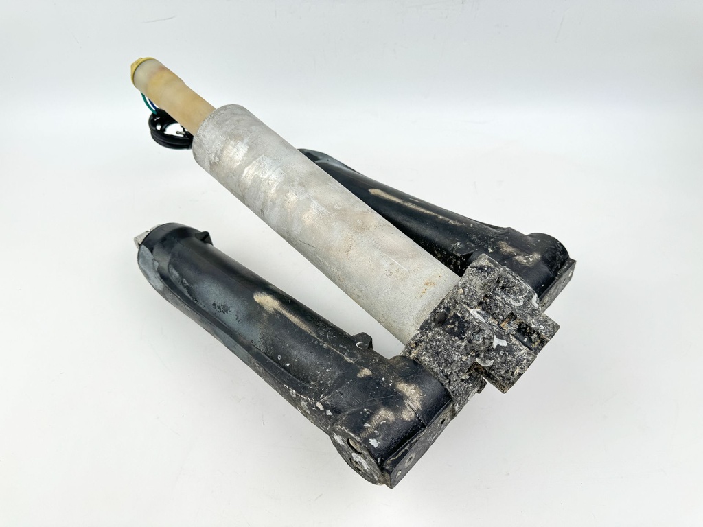 Mercury 225 HP 4 Stroke Outboard Power Trim Tilt Unit 880658T OEM 2005