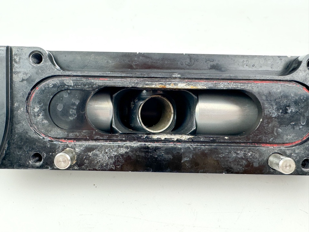 896500A01 Mercury 4 Stroke Outboard Verado L6 Steering Cylinder