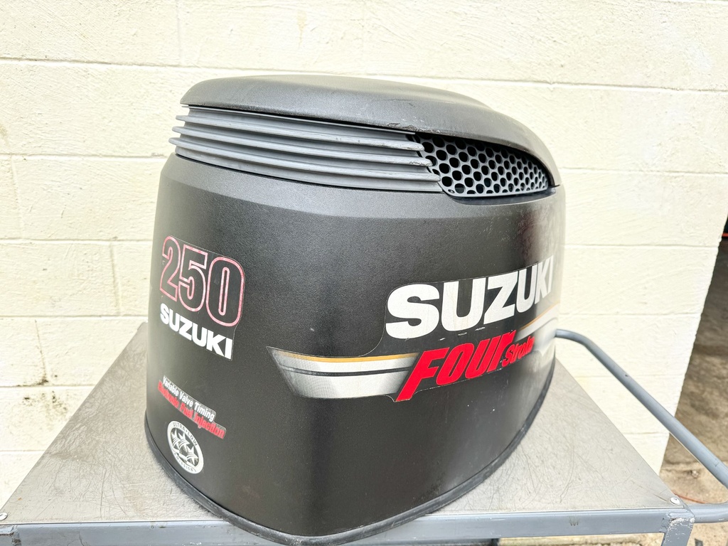 2007 Suzuki 250 HP 4 Stroke Outboard Top Cowling 61430-93840-0EP OEM