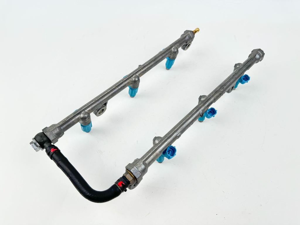 2007 Suzuki 200 HP 4 Stroke Outboard Fuel Injector Set W/ Rail 15710-93J00 OEM