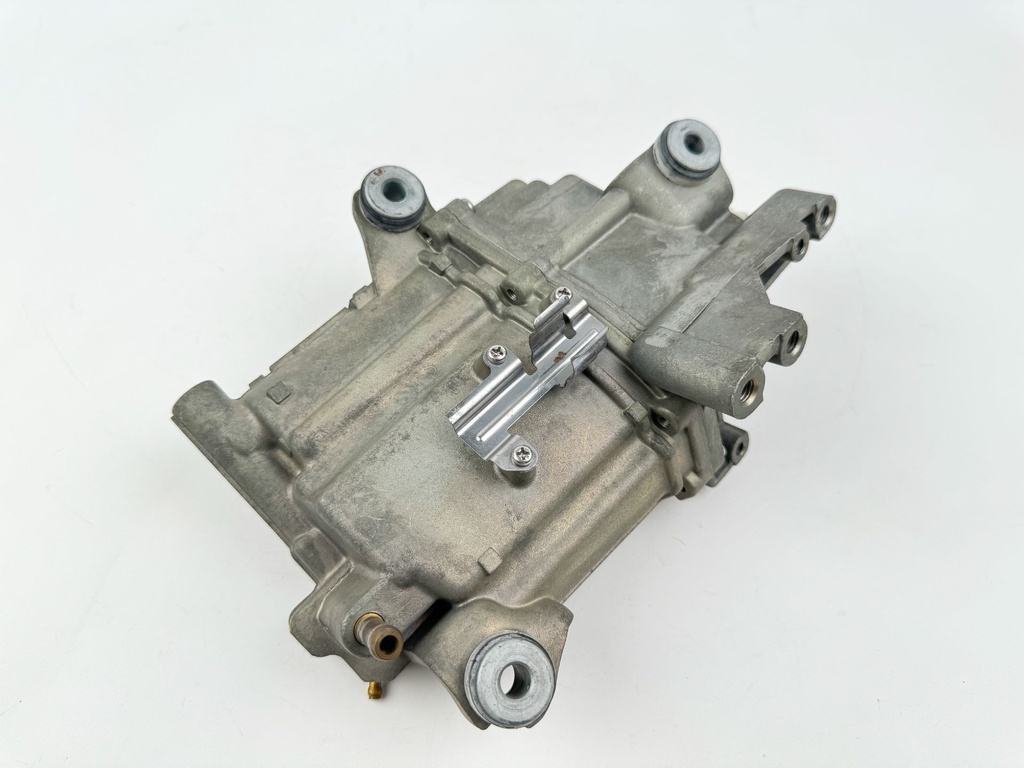 2007 Suzuki 200 HP 4 Stroke Outboard Vapor Separator Tank VST 15600-93J02 OEM