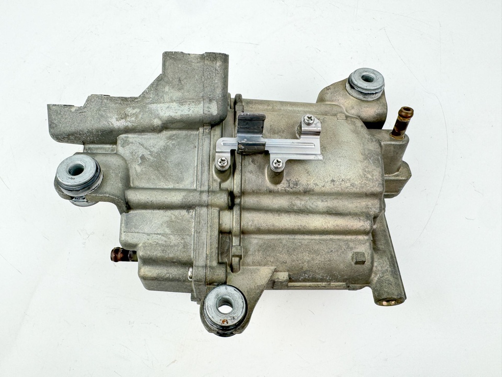 2007 Suzuki 200 HP 4 Stroke Outboard Vapor Separator Tank VST 15600-93J02 OEM