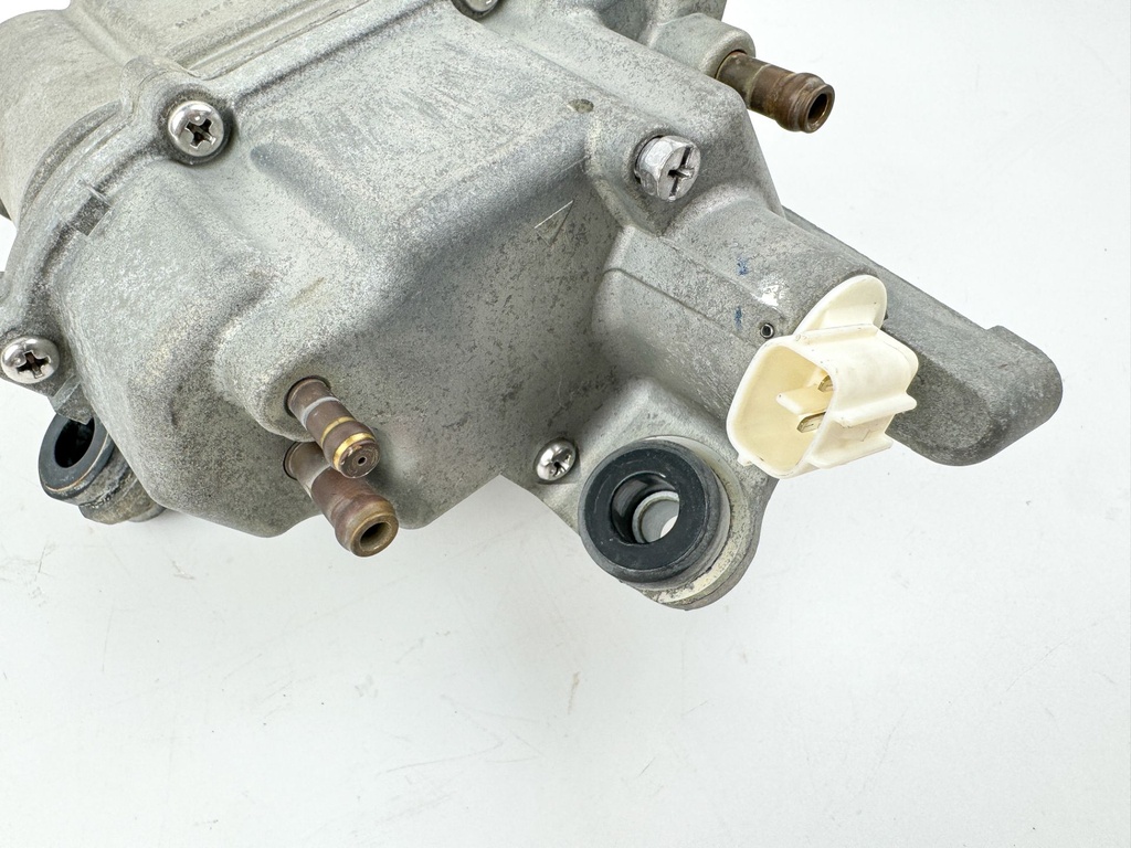 2007 Suzuki 200 HP 4 Stroke Outboard Vapor Separator Tank VST 15600-93J02 OEM