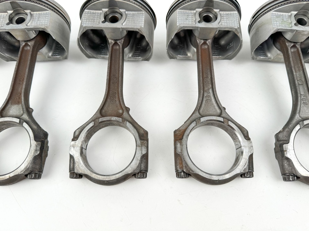 04 + Suzuki DF 225 250 HP 4 Stroke Outboard Piston Connecting Rod Set 12111-93J02-0B0