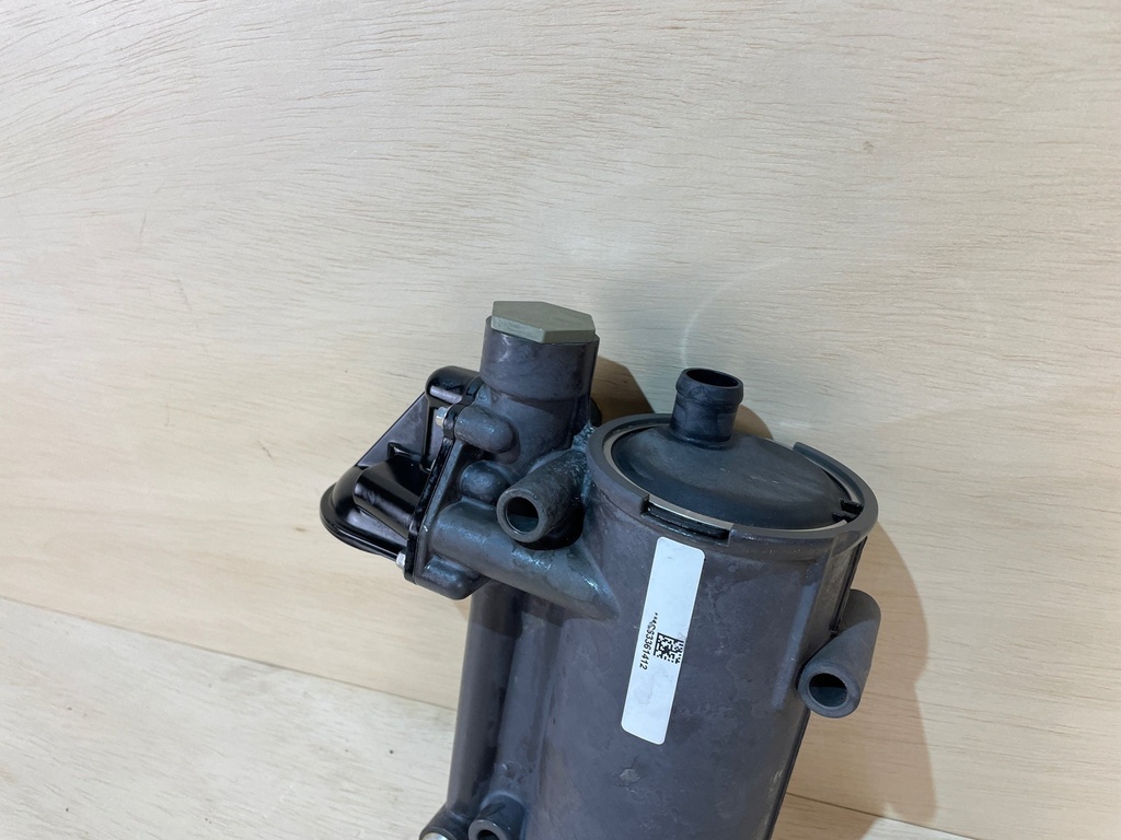 Mercury Verado 2.6L Outboard Oil Cooler Assembly 8M0092405