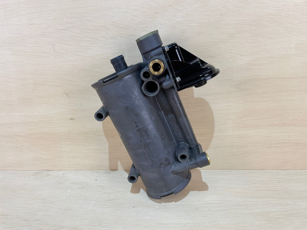 Mercury Verado 2.6L Outboard Oil Cooler Assembly 8M0092405