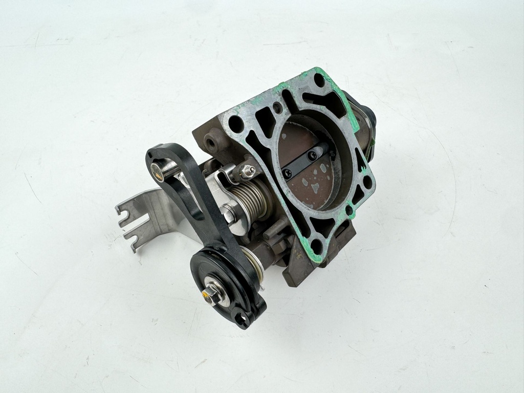 Honda 200 HP 4 Stroke Outboard Throttle Body Assembly 16400-ZY3-013 OEM 2002