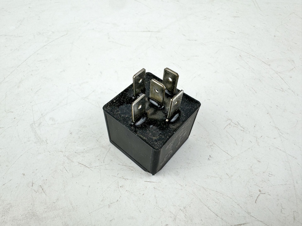 Evinrude Johnson BRP OMC Trim & Tilt Relay Assembly 0586224 Brand New