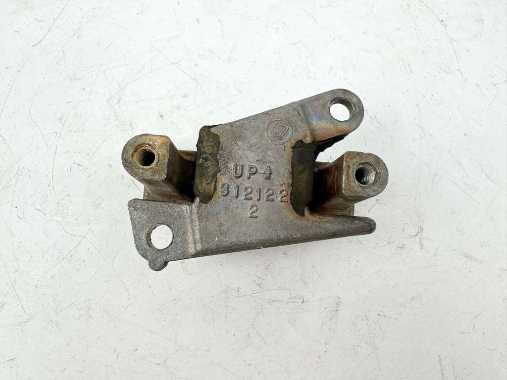 Johnson Evinrude BRP OMC Outboard Rubber Motor Mount 380963 Brand New