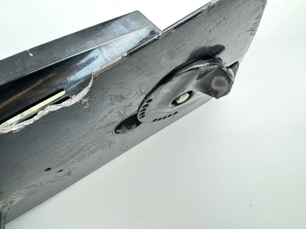 2007 Suzuki DF300 300HP 25" XL Lower Unit Gear Case  - Needs Driveshaft