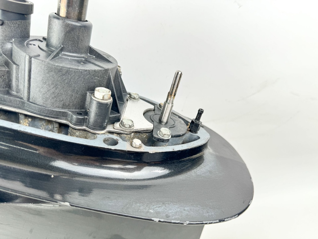 2007 Suzuki DF300 300HP 25" XL Lower Unit Gear Case  - Needs Driveshaft