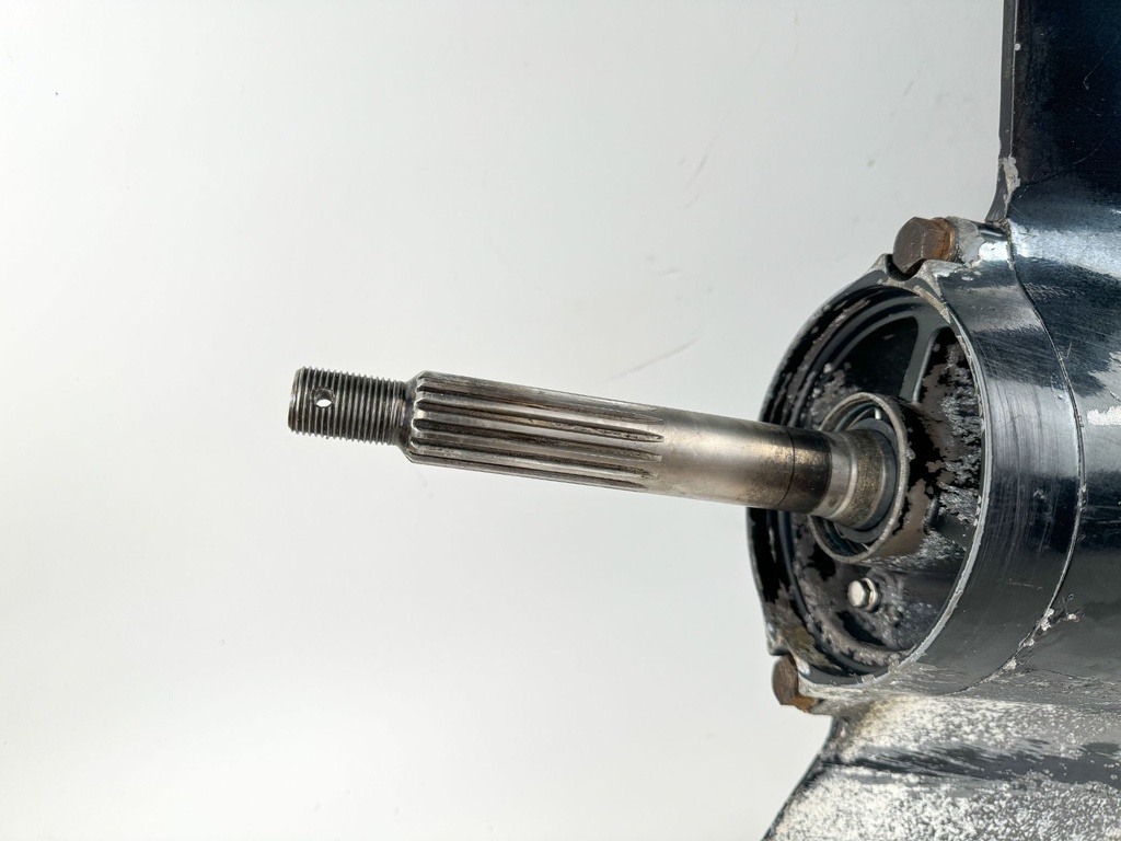 2007 Suzuki DF300 300HP 25" XL Lower Unit Gear Case  - Needs Driveshaft