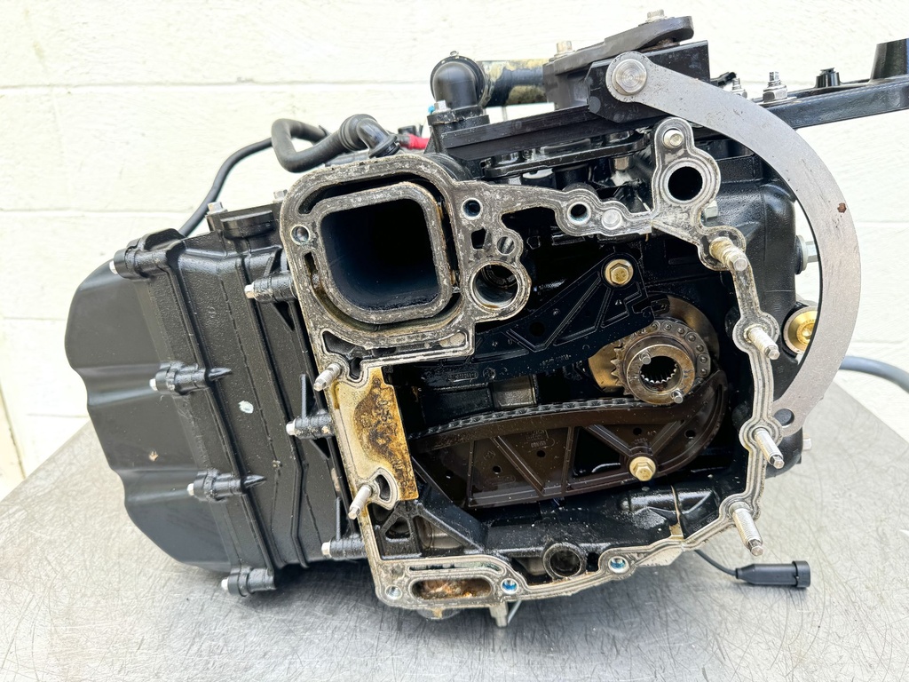 896499A07 Mercury Verado 135 150 175 200 HP L4 Powerhead Crankcase Long Block Assembly