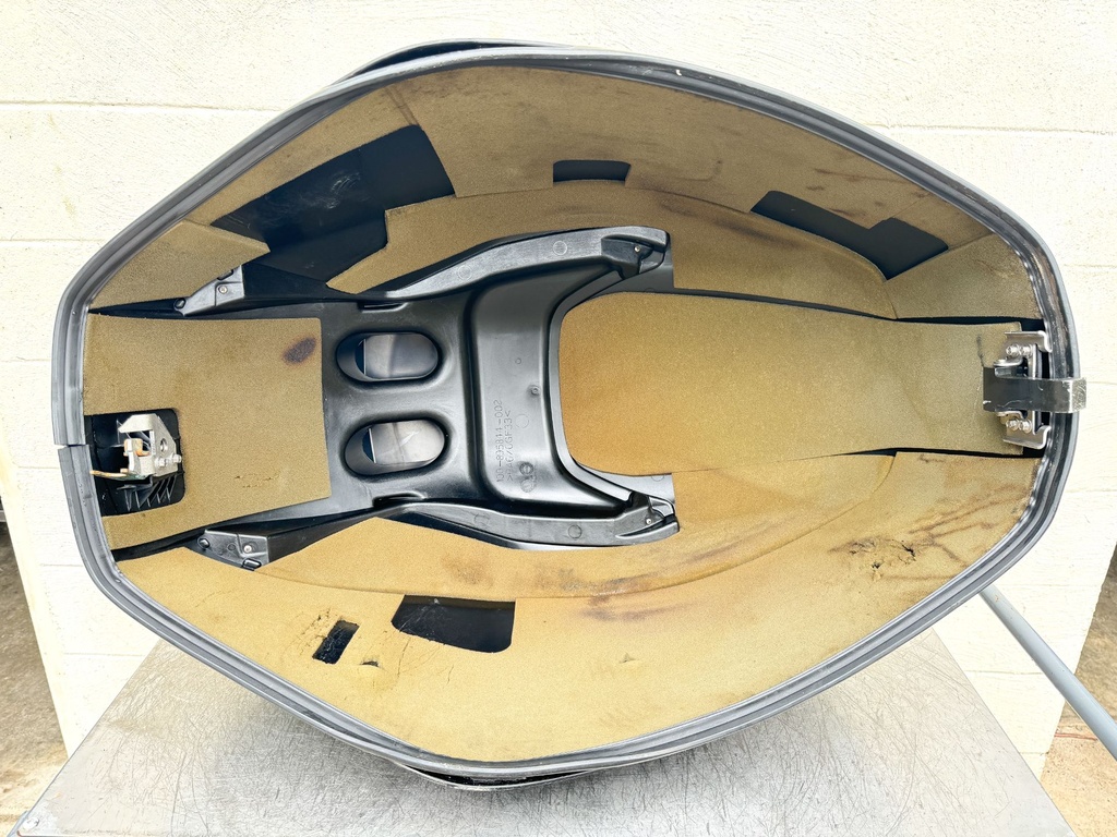 2007 Mercury 150 HP 4 Stroke Outboard Top Cowling 895844T07 OEM