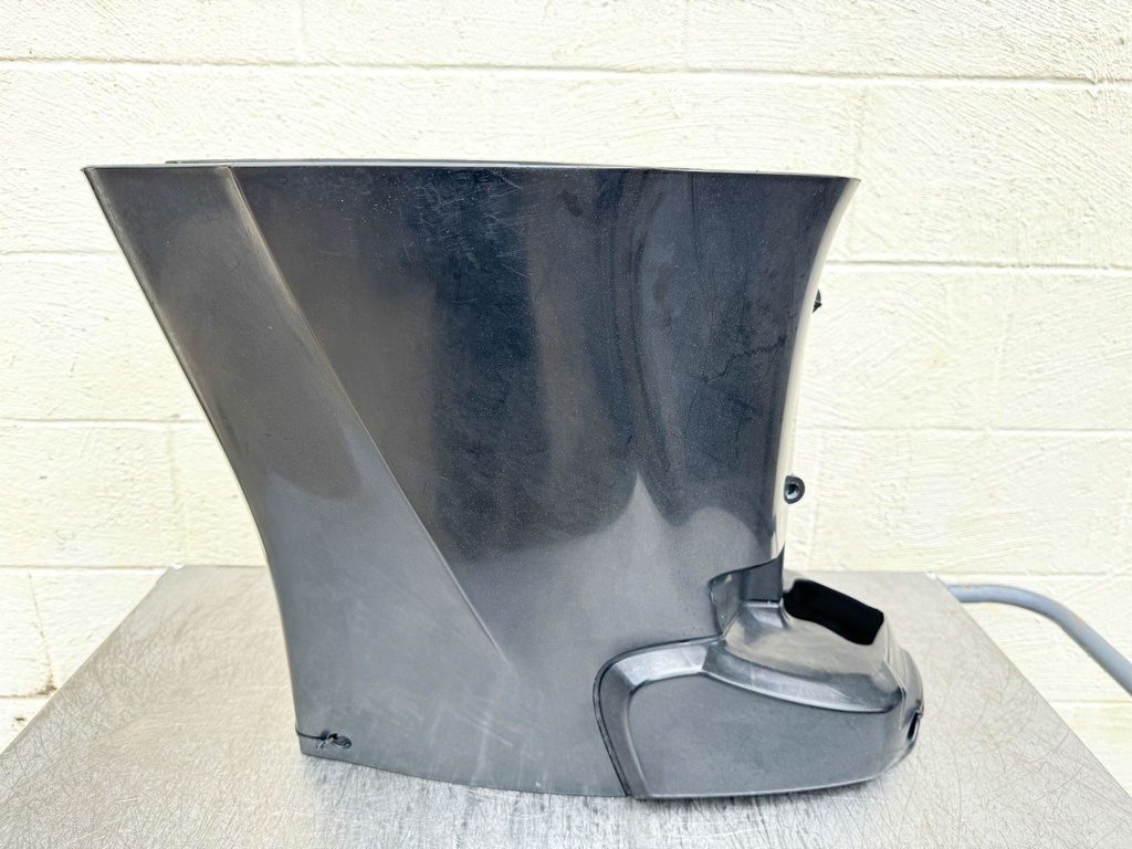 2007 Mercury 150 HP 4 Stroke Outboard Lower Apron Cover 896054T01 896055T01 OEM