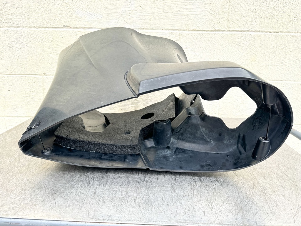 2007 Mercury 150 HP 4 Stroke Outboard Lower Apron Cover 896054T01 896055T01 OEM