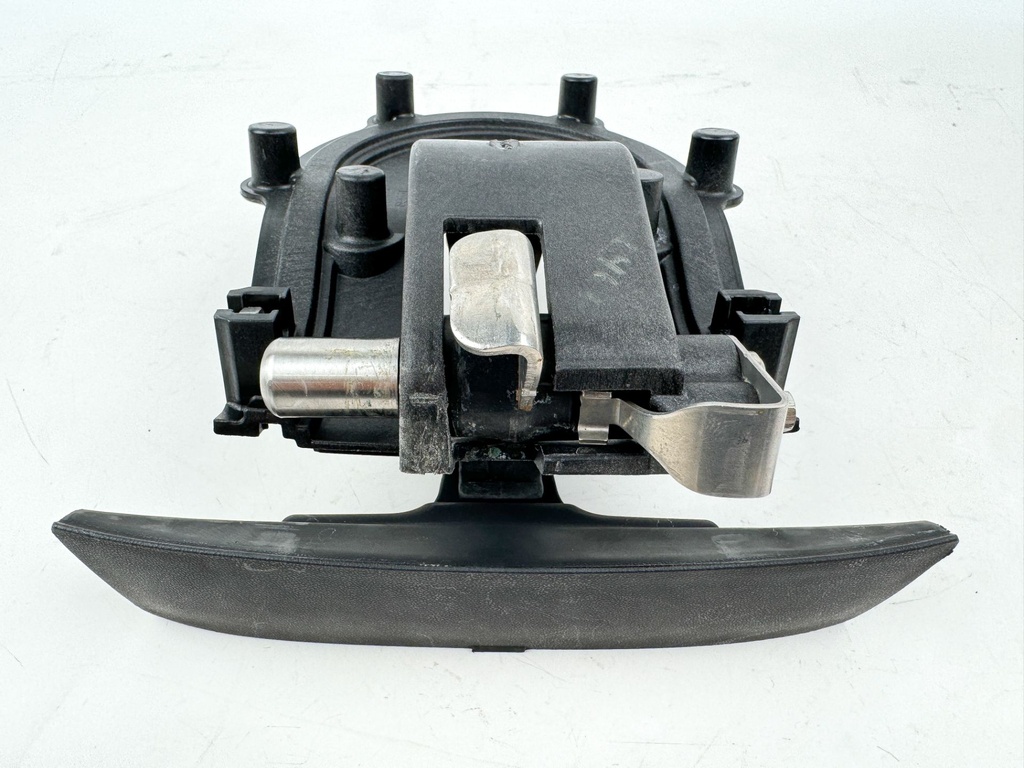 2007 Mercury 150 HP 4 Stroke Outboard Back Rear Latch Handle 896617A04 OEM