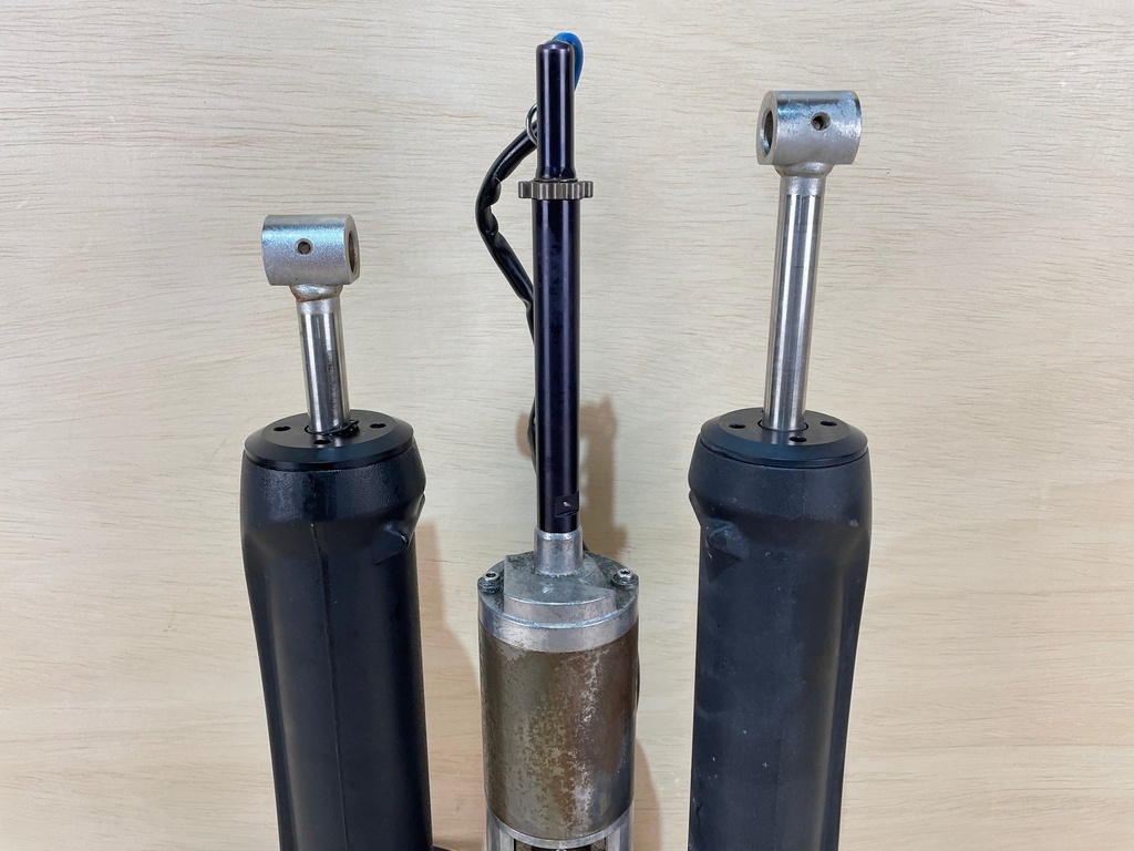 Mercury 350HP Outboard Engine Power Trim Unit Assembly 8M0118297