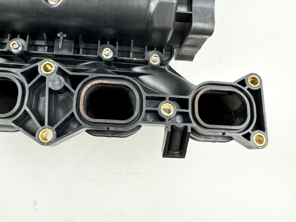 2019 Suzuki 150 HP 4 Stroke Outboard Intake Manifold 13110-96J00 OEM