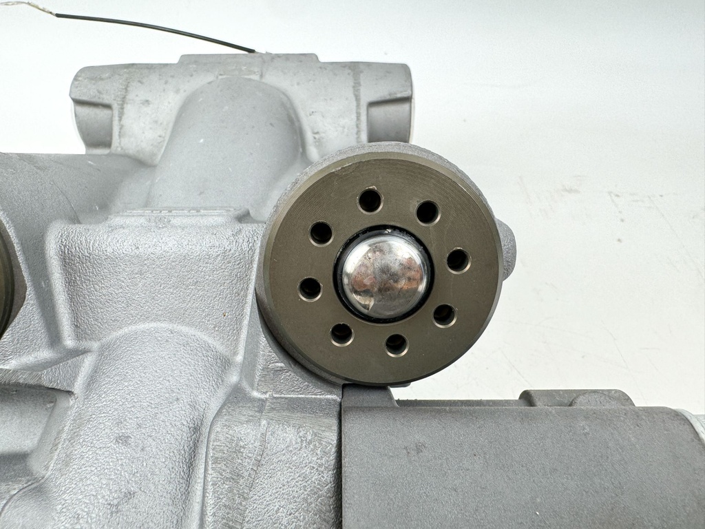 2019 Suzuki 150 HP 4 Stroke Outboard Power Trim Tilt Unit 48000-96J13 OEM