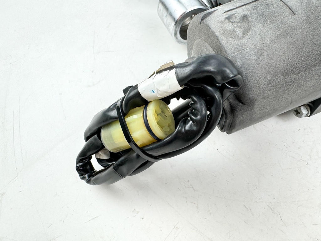 2019 Suzuki 150 HP 4 Stroke Outboard Power Trim Tilt Unit 48000-96J13 OEM