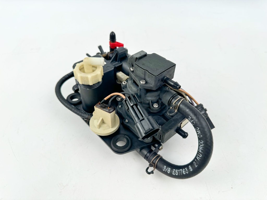 1996 Johnson 150 HP 2 Stroke Outboard VRO Fuel Pump Assembly W/ Primer 0435555