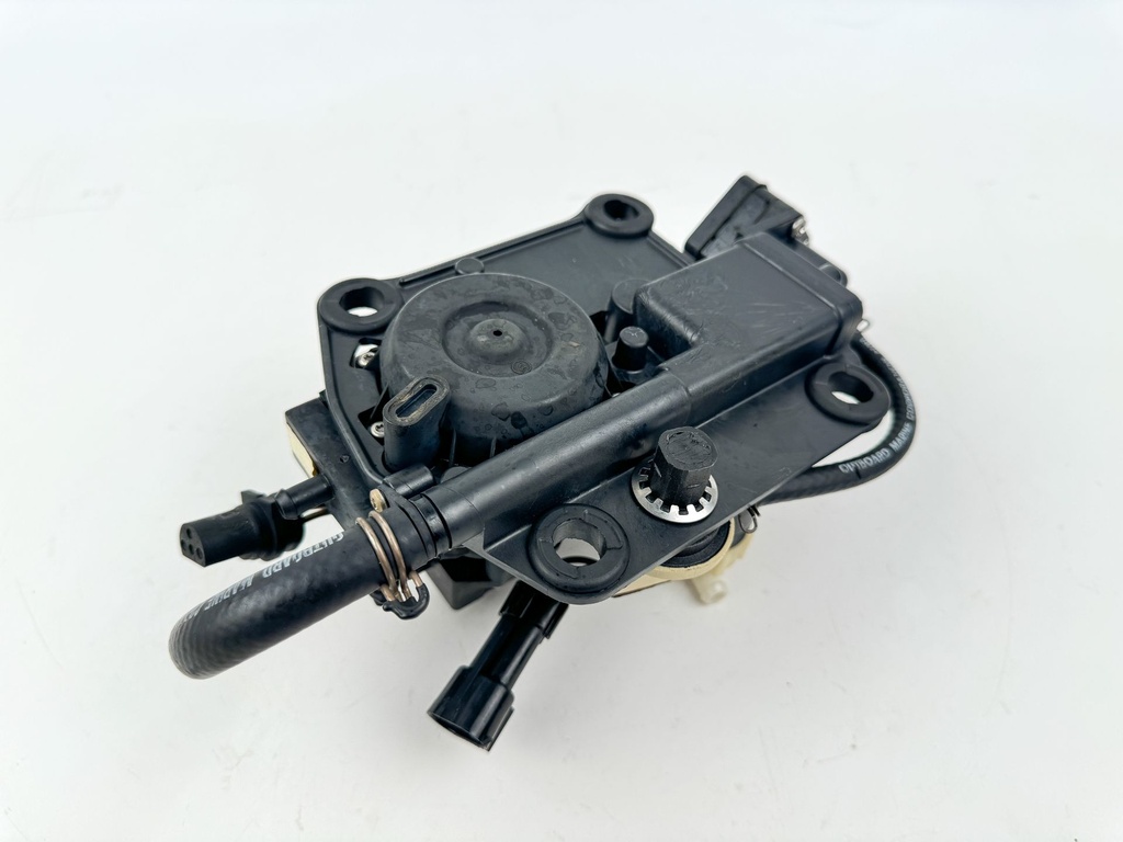 1996 Johnson 150 HP 2 Stroke Outboard VRO Fuel Pump Assembly W/ Primer 0435555