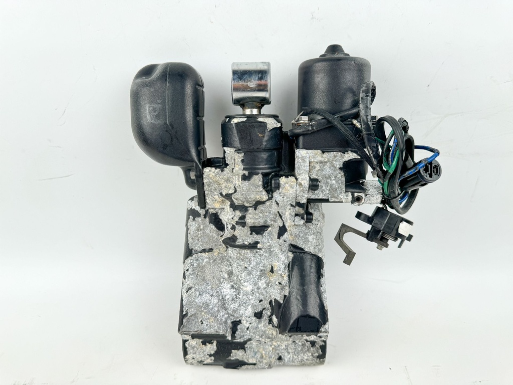1996 Johnson 150 HP 2 Stroke Outboard Power Trim Tilt Unit 0433460 OEM