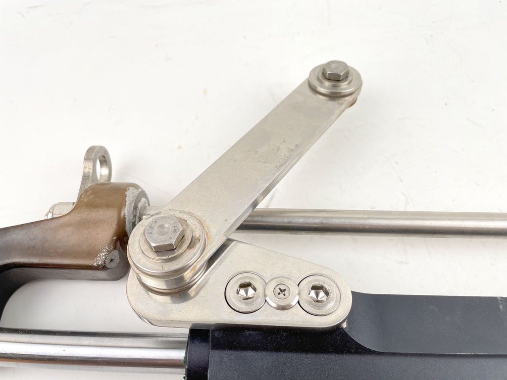 Mercury Outboard Hydraulic Power Steering Arm 897974-A01