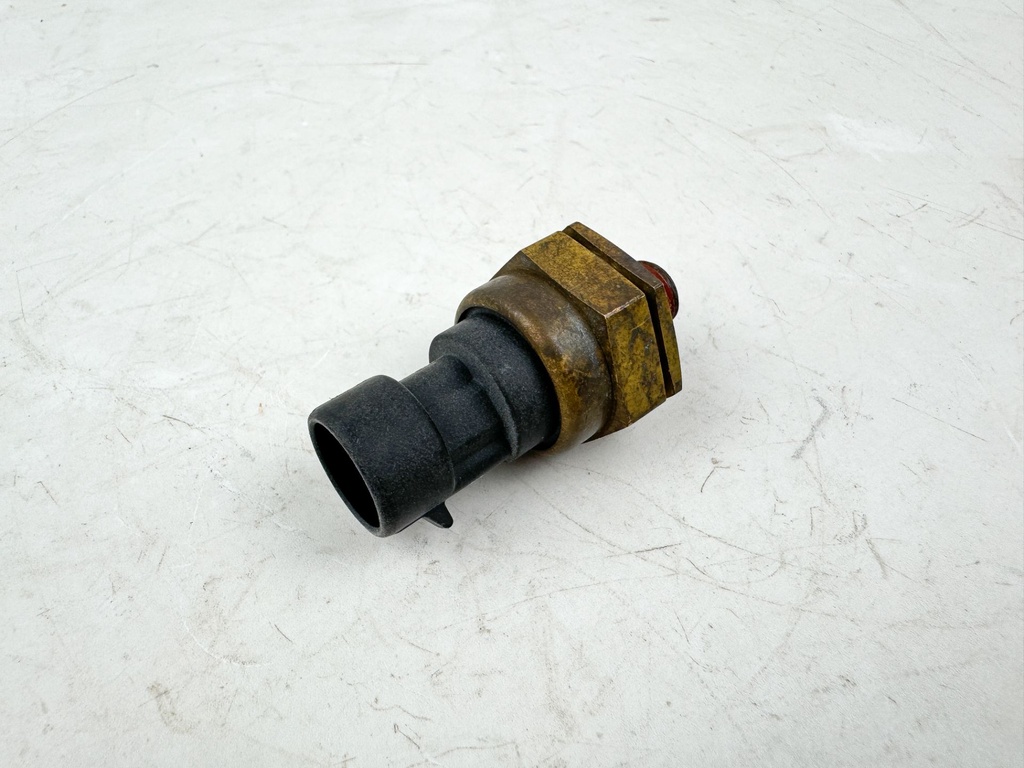 2006 Mercury 115 HP 2 Stroke Outboard Water Pressure Sensor 881879A7 OEM