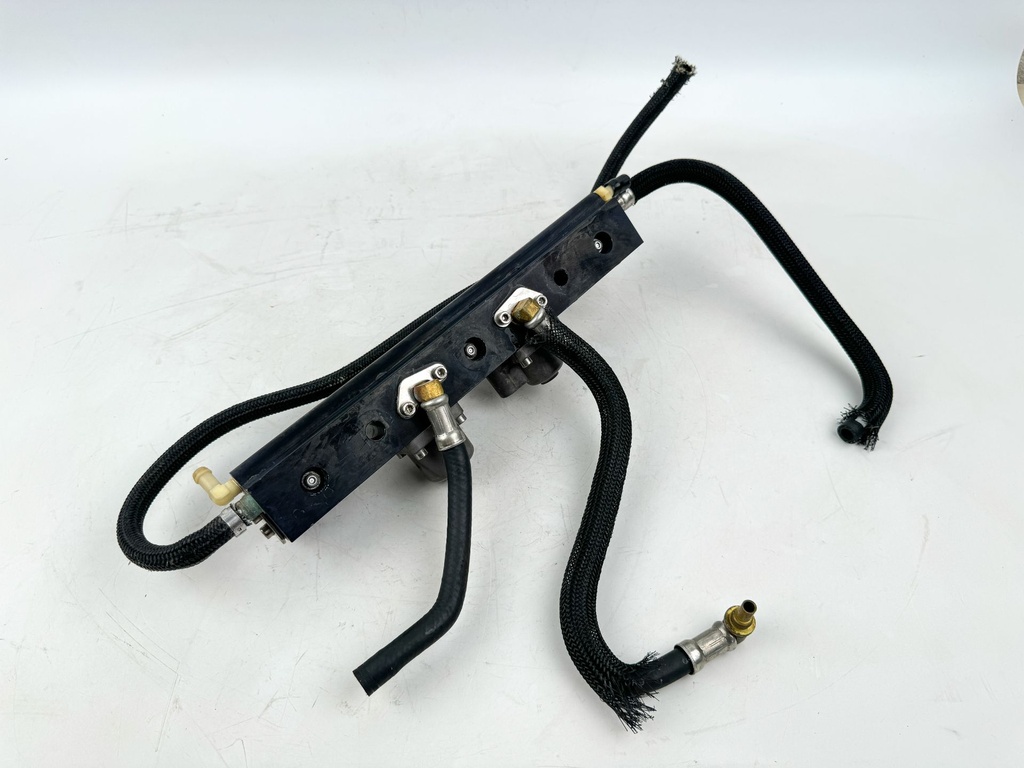 2006 Mercury 115 HP 2 Stroke Outboard Fuel Injector Set W/ Rail 895750T01 OEM