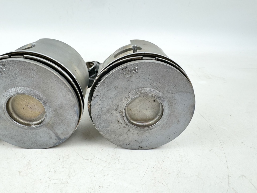 2006 Mercury 115 HP 2 Stroke Outboard Piston & Connecting Rod Set 879858T03 OEM