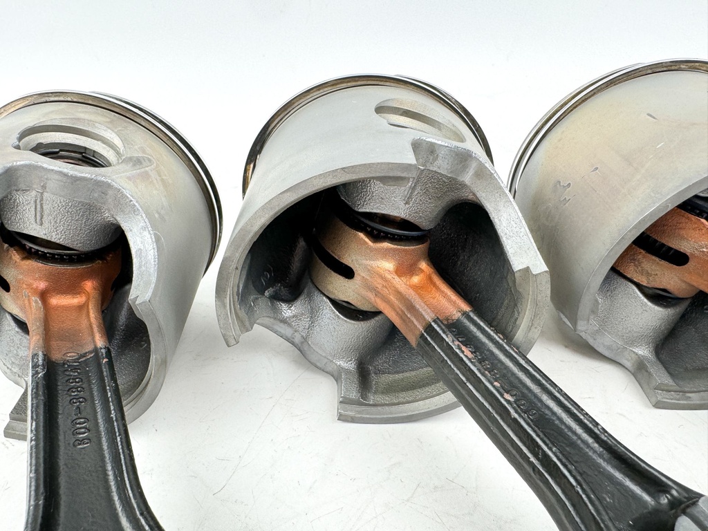 2006 Mercury 115 HP 2 Stroke Outboard Piston & Connecting Rod Set 879858T03 OEM